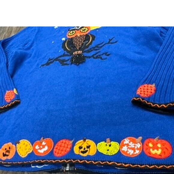 "STUNNING HALLOWEEN" Zip Up Sweater,Lots of Embellishments,Giant Owl On Back - Picture 9 of 12